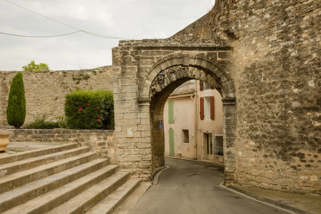 porte circuit historique caumont-sur-durance