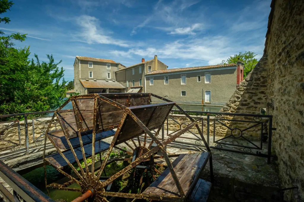 lavoir roue saint-saturnin-les-avignon