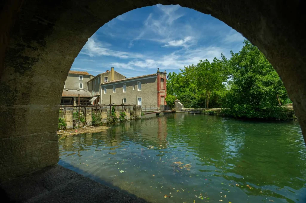 lavoir riviere saint-saturnin-les-avignon