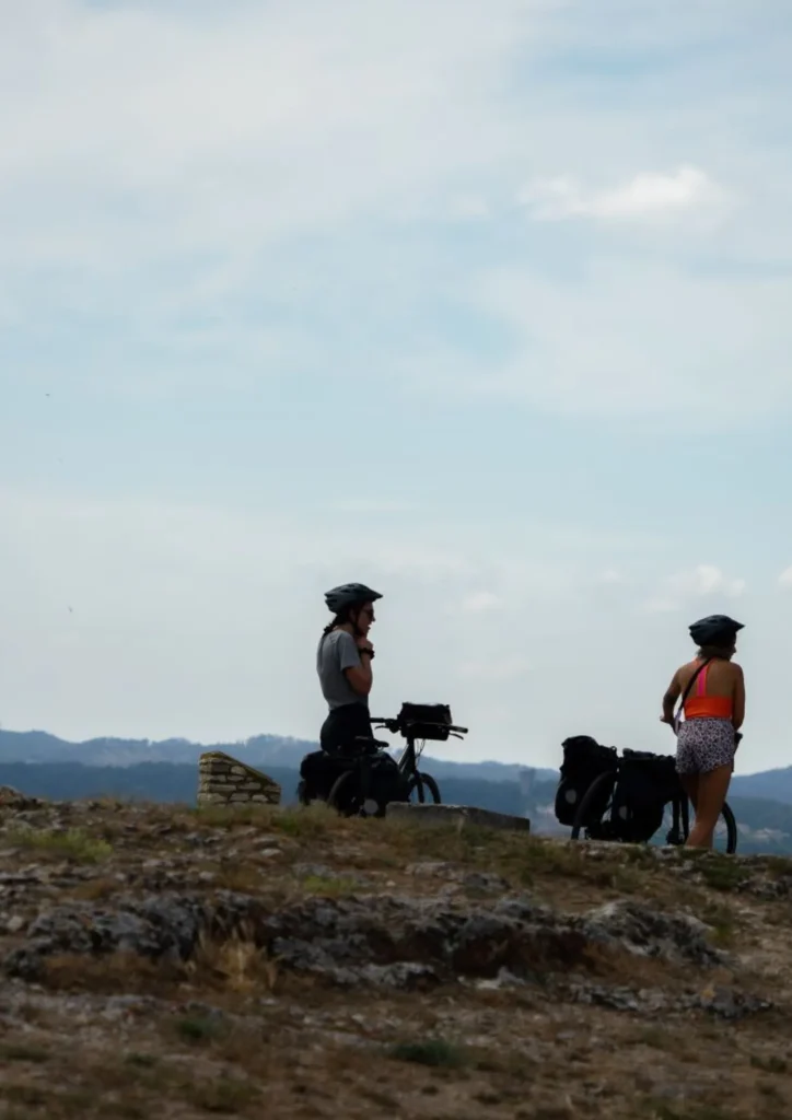 Micro aventure vélo du pont d'Avignon au Pont du Gard