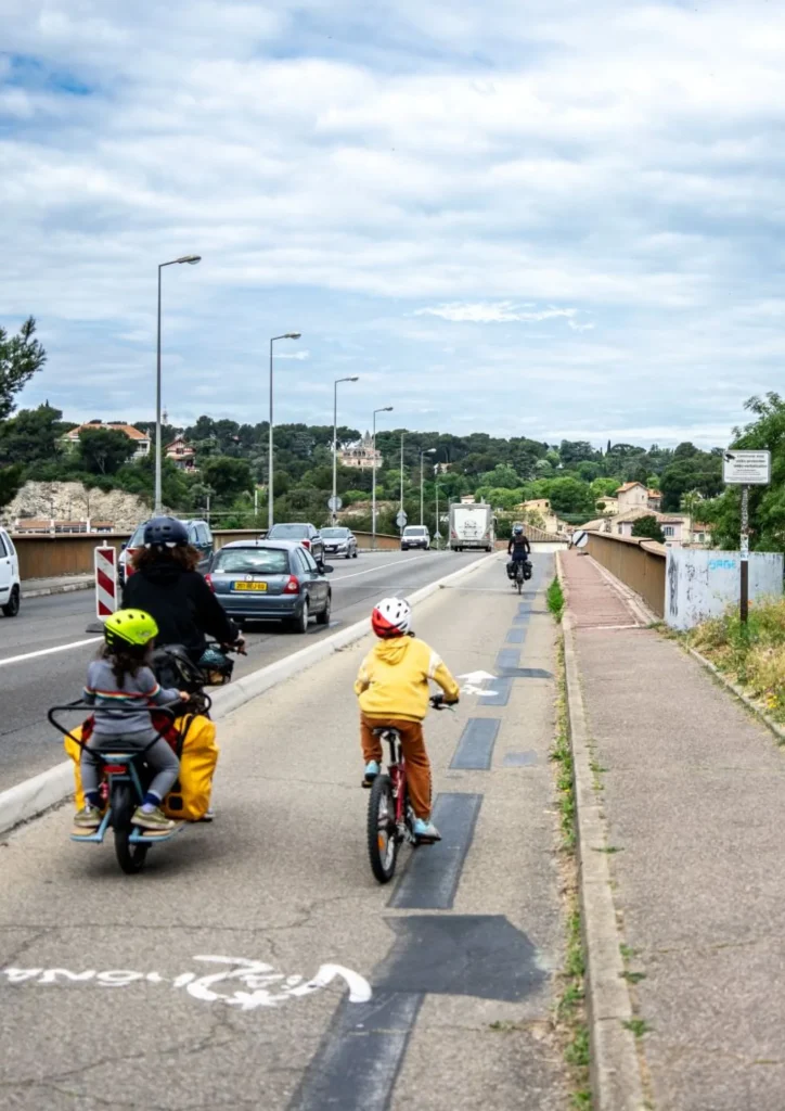 Micro aventure vélo du pont d'Avignon au Pont du Gard