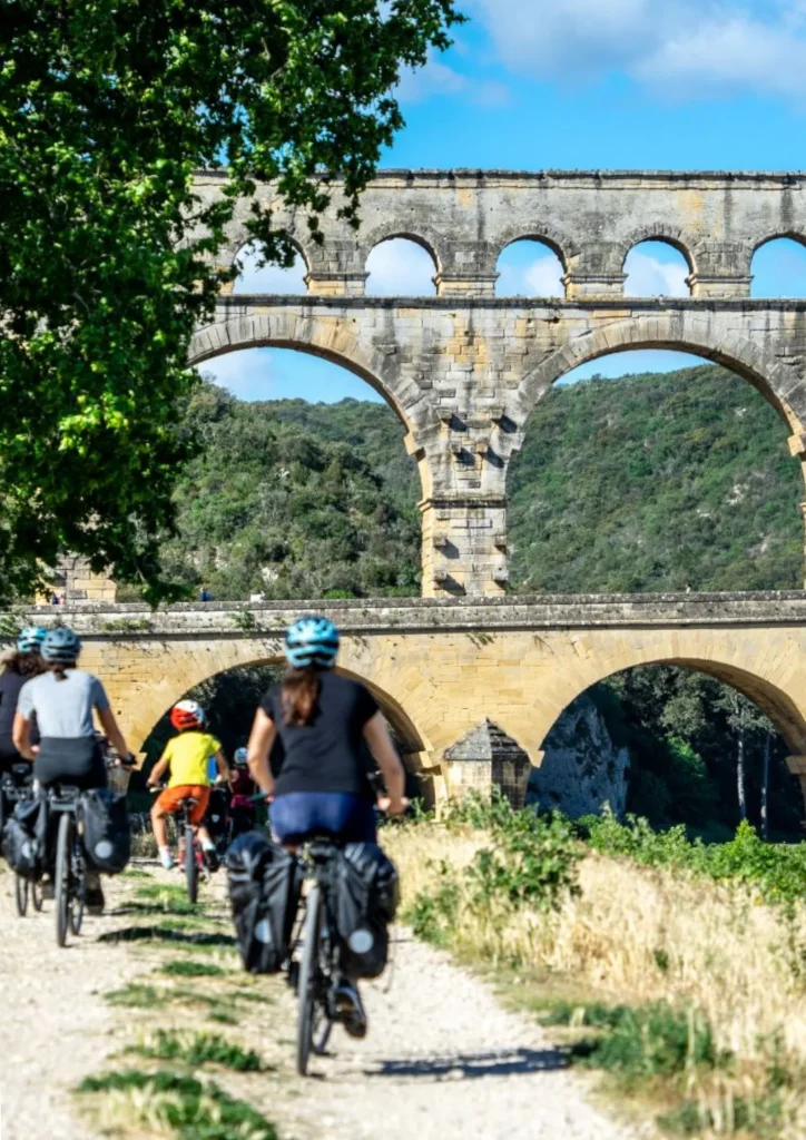 Micro aventure vélo du pont d'Avignon au Pont du Gard