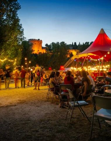 Villeneuve en scène le soir