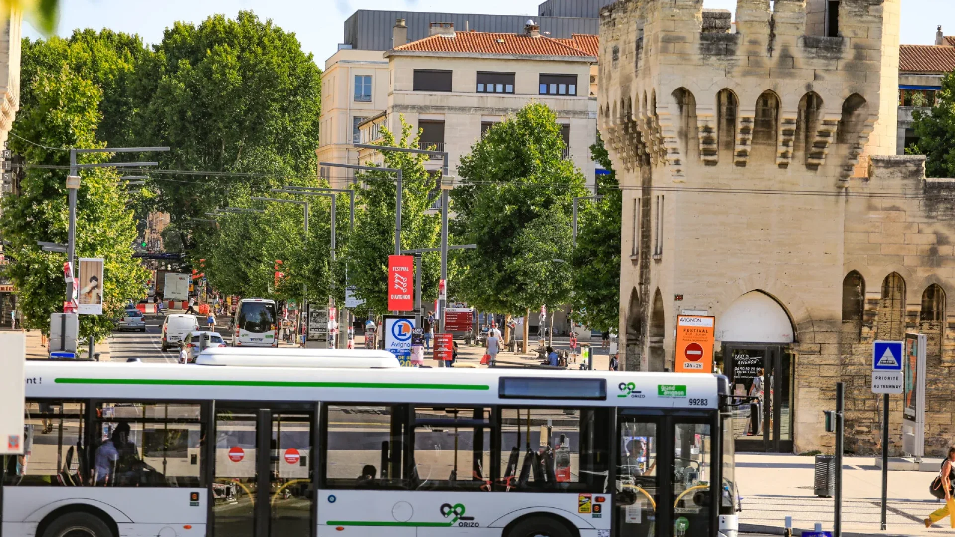 bus avignon