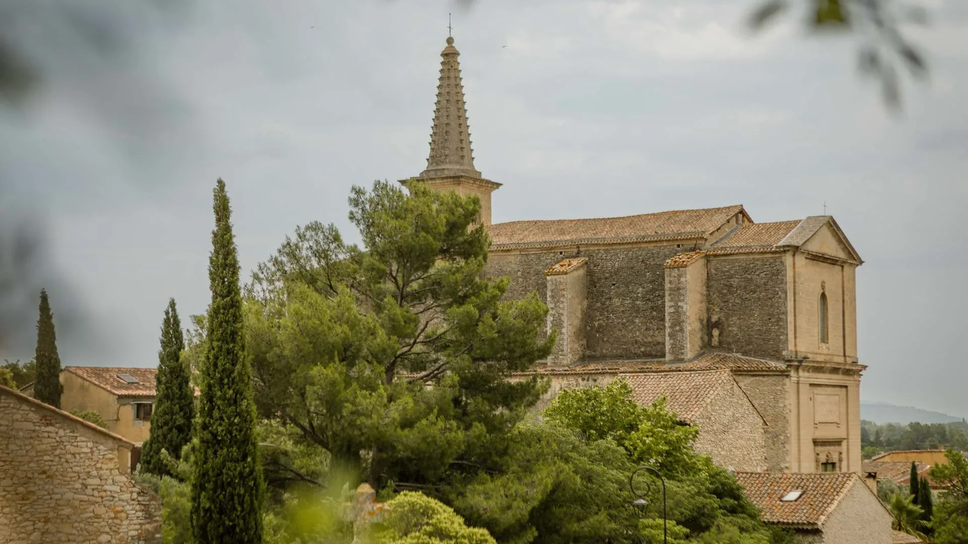 eglise-caumont-sur-durance