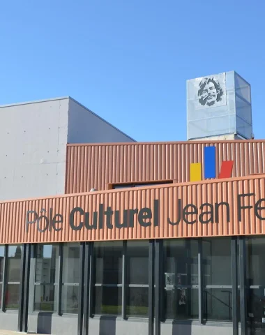 Pole culturel Jean Ferrat
